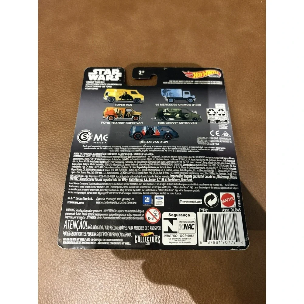 HOT WHEELS 2019 Pop Culture star wars super van. Ships in protector.